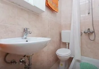 Kate Apartman